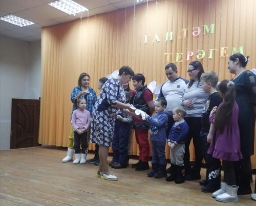В Акбашском СДК  прошла музыкально- игровая  программа «В кругу семьи»