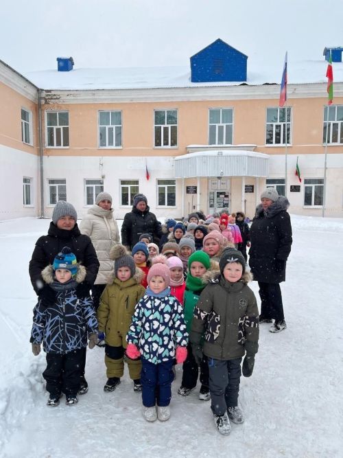 Уруссинские детсадовцы побывали в школе