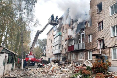 Сегодня произошел взрыв в пятиэтажном жилом доме в Кирсанове Тамбовской области