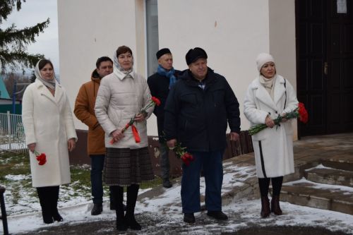 Староуруссицы гордятся своим земляком
