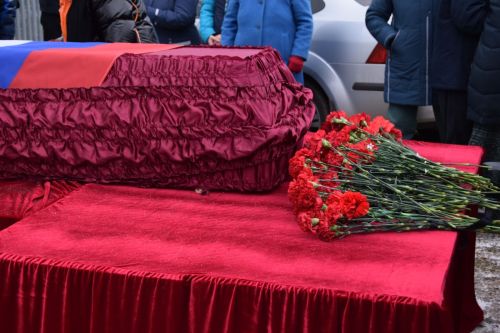 Уруссу попрощался со СВОим парнем