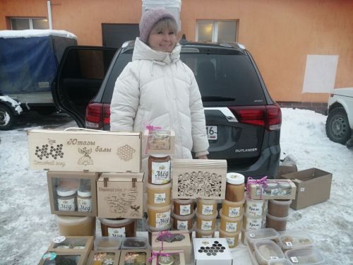 В Уруссу — новогодняя ярмарка