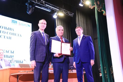На заседании районного совета состоялась церемония награждения