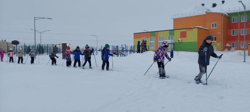 Младшие школьники Уруссинской гимназии встали на лыжи