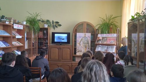 В Уруссинской ЦБС прошло мероприятие  «Никто не создан для войны»