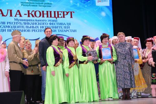 Главный подмосток района озарил «Балкыш»