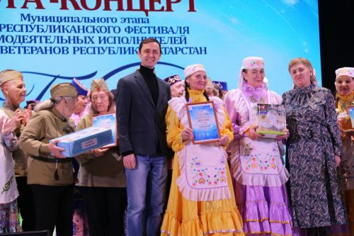 Главный подмосток района озарил «Балкыш»