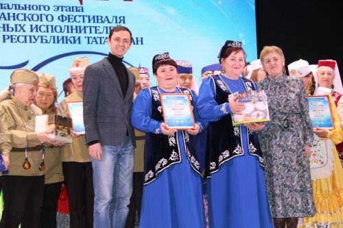Главный подмосток района озарил «Балкыш»
