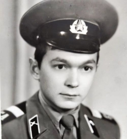 Проживающий в селе Байряка Насим Валиев в эти дни отмечает свое 65-летие