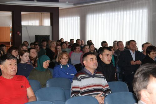 Заводчане задали интересующие вопросы главе Ютазинского района