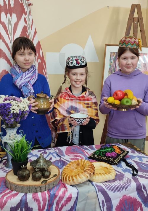 Обучающиеся УДШИ весело встретили каникулы