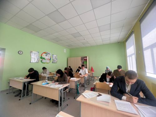 Старшеклассники района завершили четверть пробным тестированием