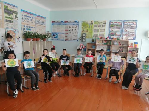 Байрякинские школьники отметили День леса