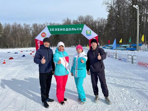 Работники исполкома района встали на лыжи в Зеленодольске