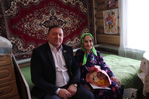 Проживающая в селе Абсалямово Назия Галимова встретила свою 95-ю весну.