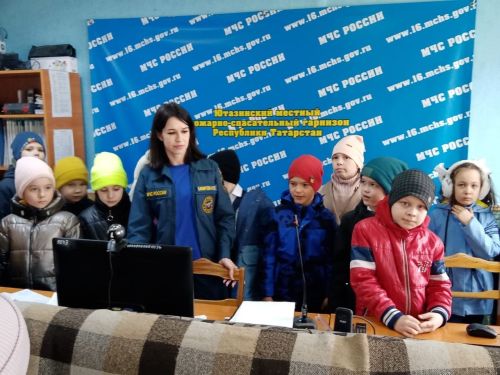 Уруссинские школьники посетили пожарную часть