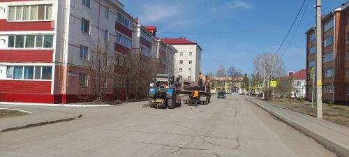 К Первомаю — с чистотой и порядком улиц и дворов