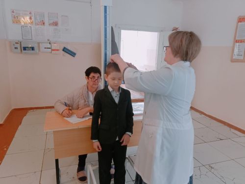 В Ютазинском районе продолжается медицинский осмотр юных граждан