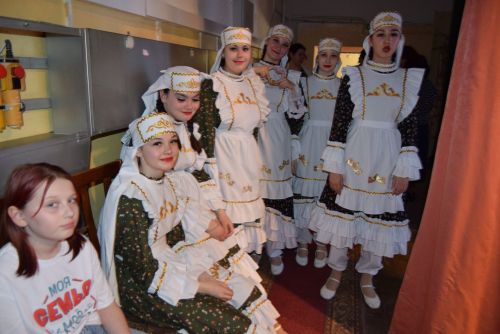 Яркие и талантливые ютазинцы представили свое творчество на конкурсе