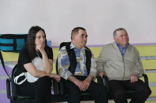 Корэш испытал юных борцов на спортивную выправку