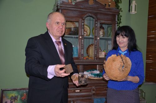 Любой музей есть память о веках...