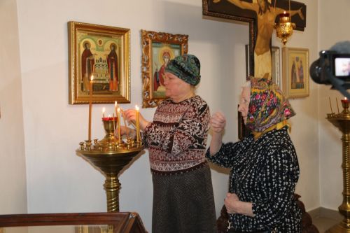 В Уруссинском храме зажжена лампадка от Всероссийского семейного огня «Семейный очаг»