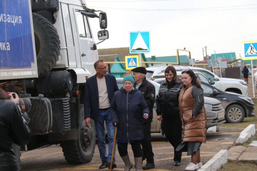 В селах — автомашина мобильной поликлиники