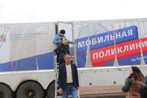 В селах — автомашина мобильной поликлиники