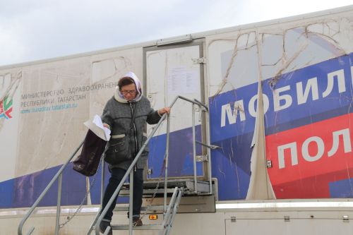 В селах — автомашина мобильной поликлиники