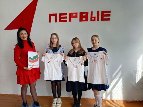 Педагоги Уруссинского центра детского творчества провели мастер классы для школьников района