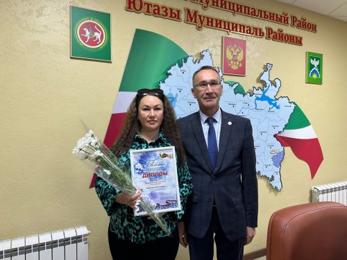 Участники 8-ого республиканского творческого  фестиваля самодеятельных исполнителей среди ветеранов «Балкыш»
