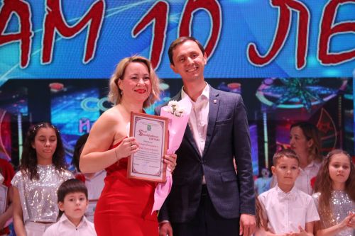 Юбилей отметил вокальный ансамбль «7 Нот»