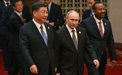 Путин в Пекине: забыл про переводчика так как почувствовал себя как дома
