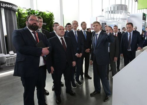 Михаил Мишустин выступил на пленарной сессии «Цифровая индустрия промышленной России»