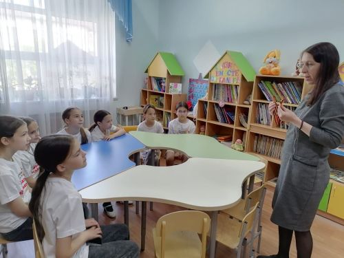 В Уруссинской ЦБС прошло очередное мероприятие для школьников