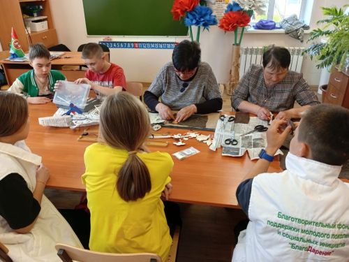 В Уруссу прошел мастер-класс по изготовлению изделий из кожи