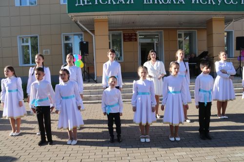 В Уруссинской ДШИ состоялось вручение аттестатов выпускникам