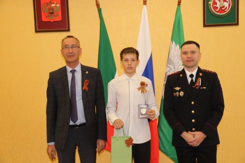 С вручением паспортов, они обрели ответственность