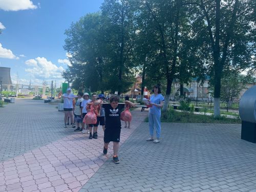 В парке «Семейный» для детей придомовых лагерей прошло мероприятие «Ты Россия моя — золотые края»