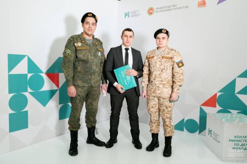 Лейла Фазлеева выступила с призывом развивать подготовку волонтеров с юных лет