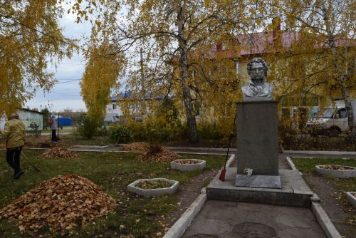 Уруссинцы совершили трудовой десант