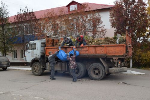 Уруссинцы совершили трудовой десант