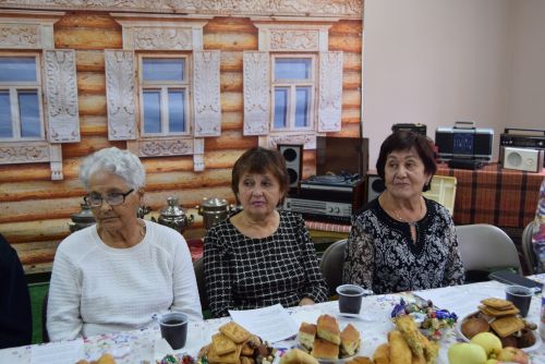 Как молоды они были, как искренне любили…