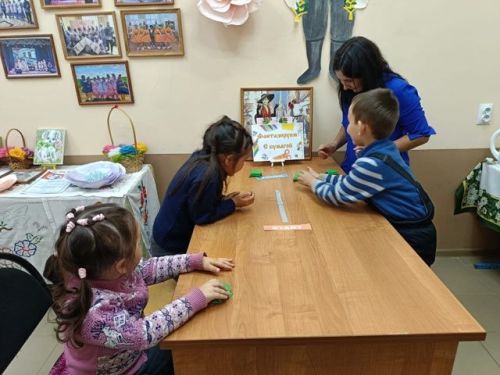 Весёлые старты лягушат
