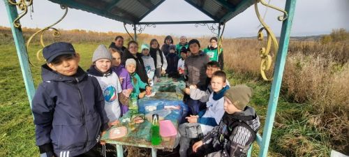 Юные экологи Ютазинской школы заботятся о природе родного края