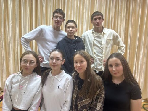 «Театр – это жизнь!»: Подгорновский СДК погрузил подростков в мир сцены