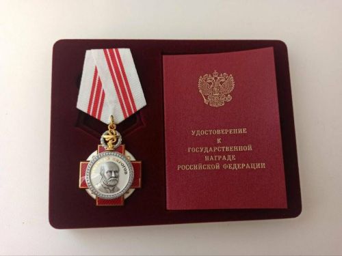 Хирург из Татарстана, оперирующий в зоне СВО, награжден орденом Пирогова