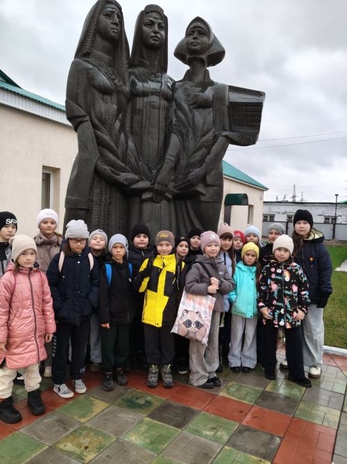 Историческое путешествие для ребят Уруссинской гимназии