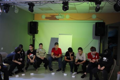 Клуб «Атлант» стал ареной для костюмированной игры в «Мафию»