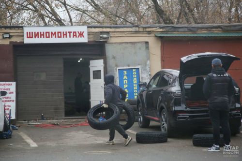 Автоэксперт Попов: как правильно выбрать зимнюю резину — «липучку» или шипы